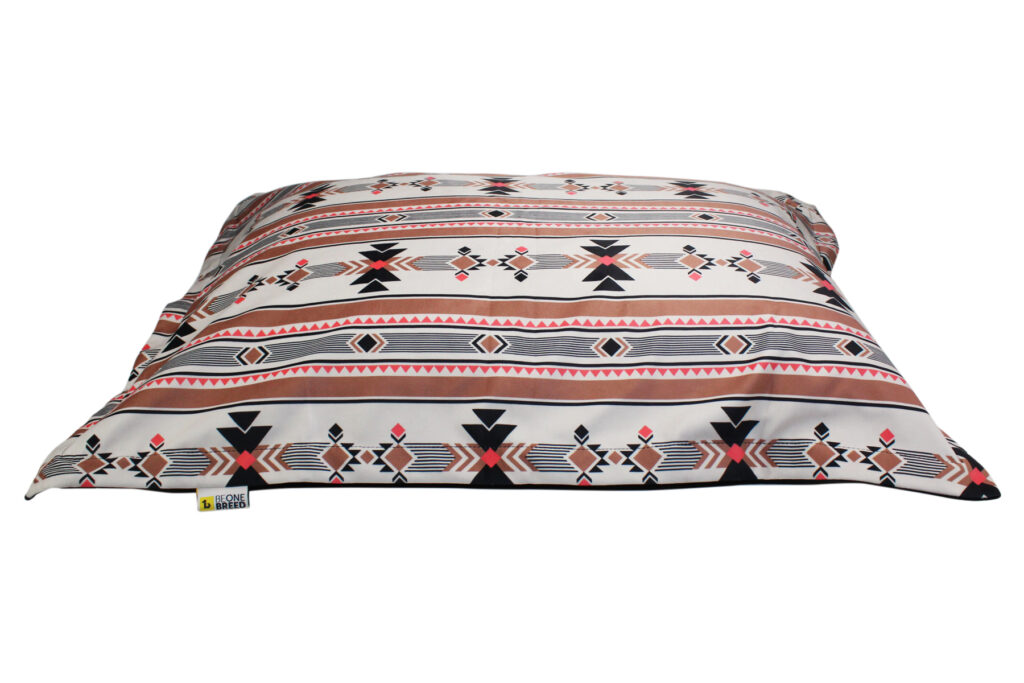 BE ONE BREED CAMA BOHO