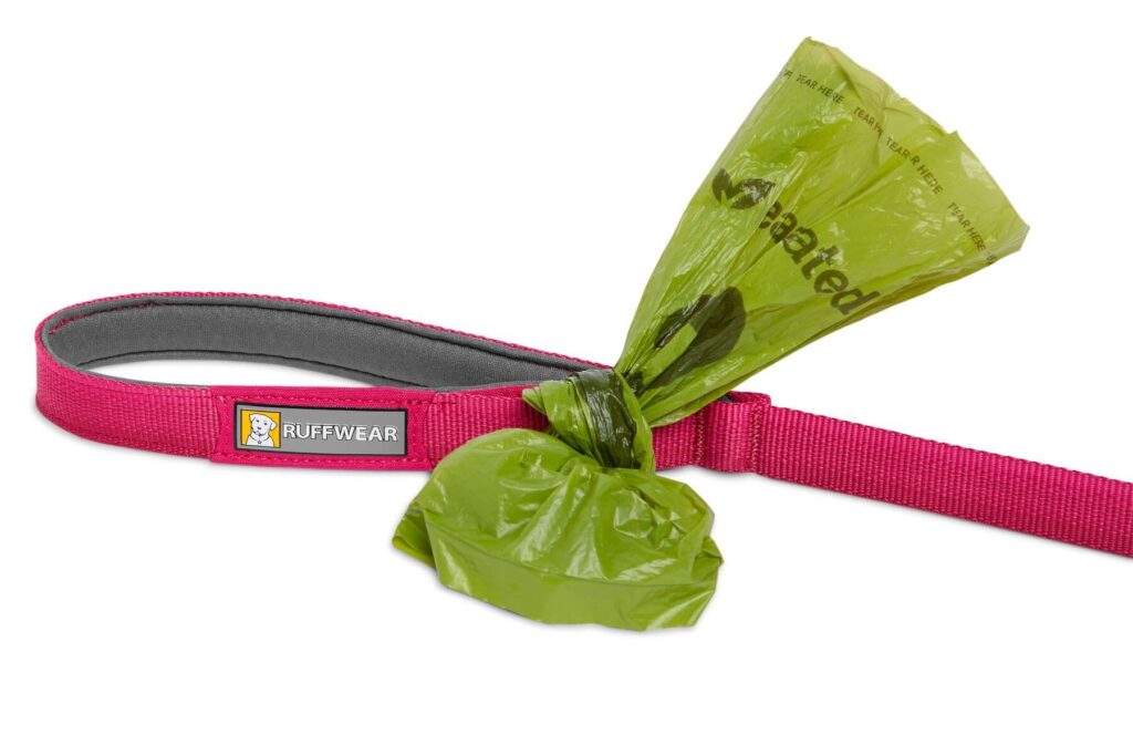 Web-40751-Front-Range-Leash-Hibiscus-Pink-Pickup-Bag_1800x1200