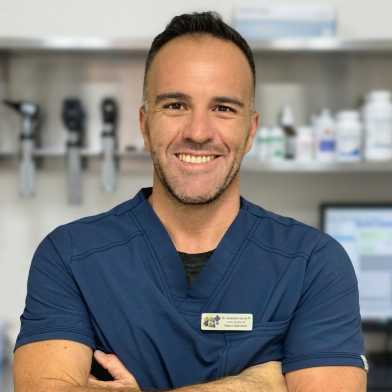 M.V. Sebastián García, oncólogo veterinario en Coquimbo